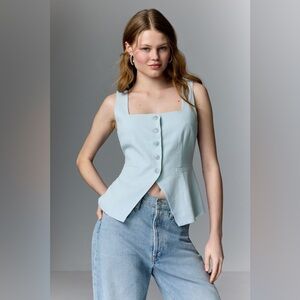 Alexia Admor Adeline Vest